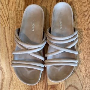 J Slides 8.5 Sandals